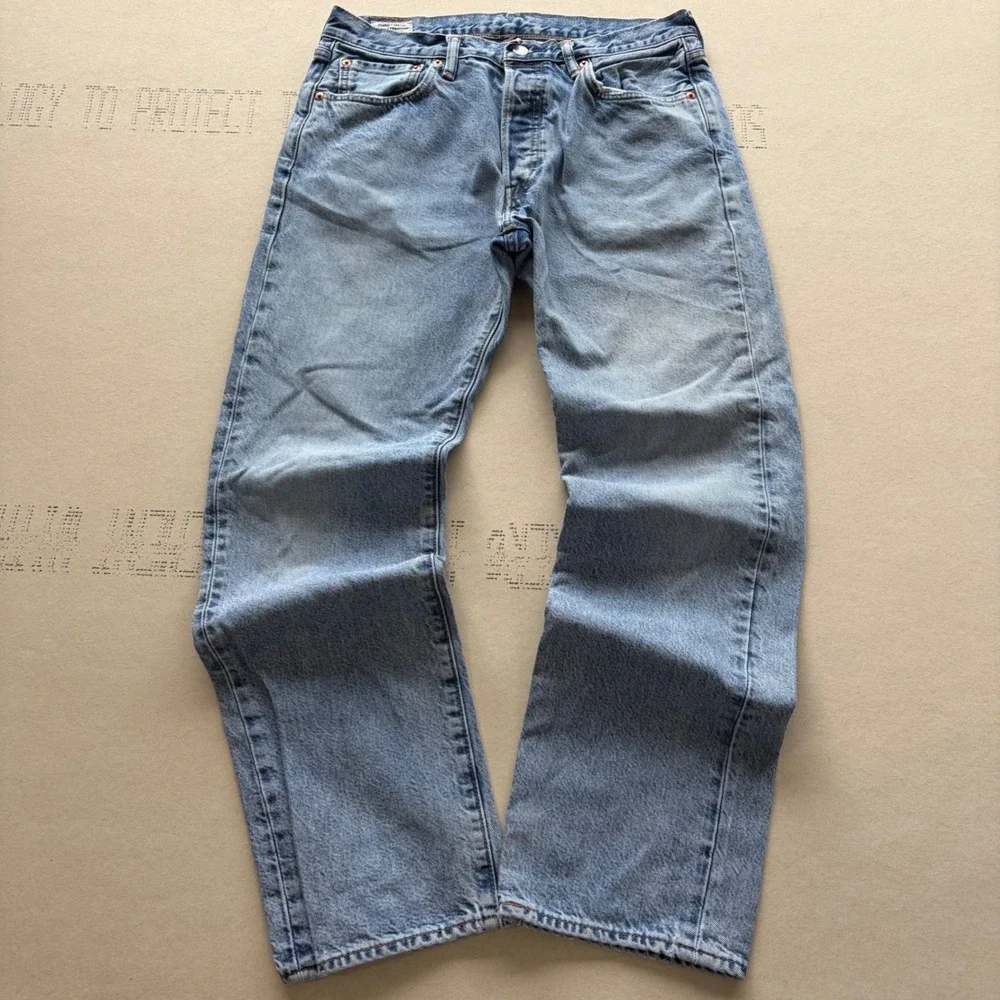 Y2K Big E Levis 501 Original Fit Light Wash Denim Jeans